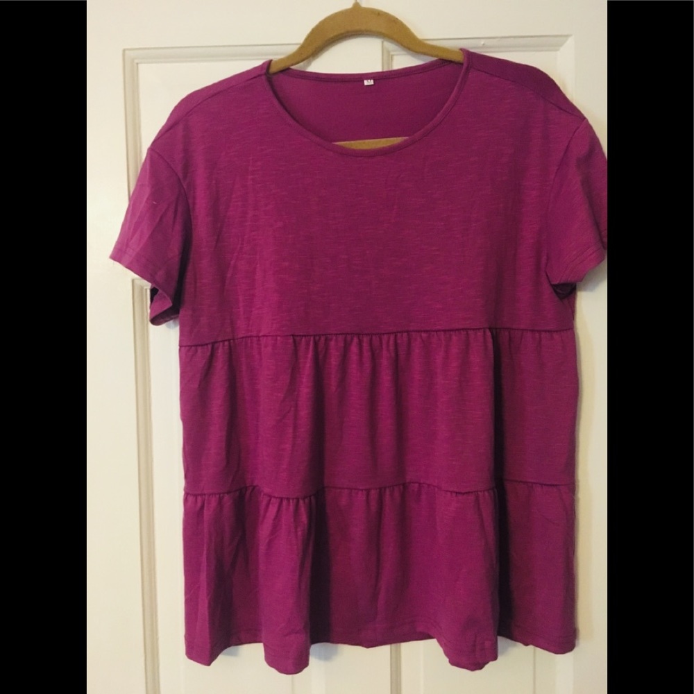 Adorable ruffle top in medium